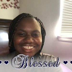 Meet your Posher, Lena